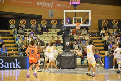 Galería de clics del Valencia Basket-CB Clarinos (cuartos de final de la Copa de la Reina de Salamanca)