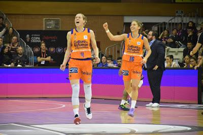 Galería de clics del Valencia Basket-CB Clarinos (cuartos de final de la Copa de la Reina de Salamanca)