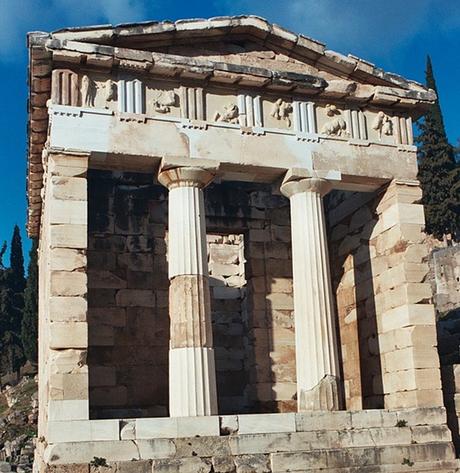 Delfos, un pasado de vértigo