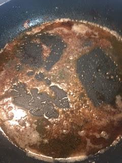 ESCALOPINES EN REDUCCIÓN DE BALSAMICO Y ARROZ SALVAJE CON FRUTOS SECOS