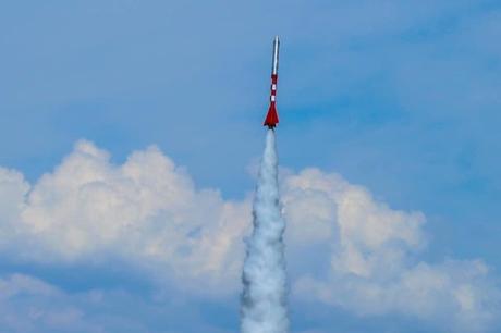 Realizan lanzamiento de cohete aeroespacial  en Cabo Tuna, Charchas