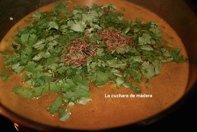 CALDO CILANTRO, CALDO DE MILLO Ó CALDO DE PAPAS