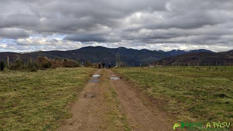 Pista hacia Pixán.