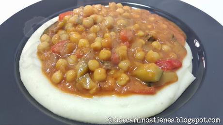 (Receta Vegetariana) Curry de garbanzos con puré de patatas
