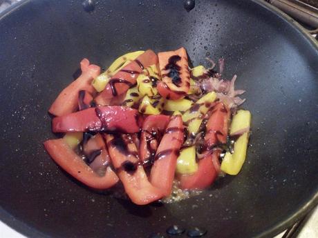 Pollo con pimientos a la romana – Pollo con peperoni agrodolce Pollo con pimientos a la romana – Pollo con peperoni agrodolce