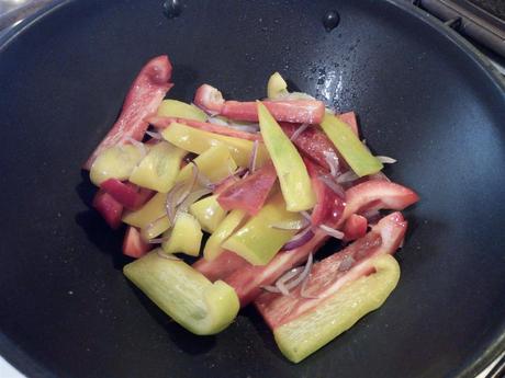 Pollo con pimientos a la romana – Pollo con peperoni agrodolce Pollo con pimientos a la romana – Pollo con peperoni agrodolce