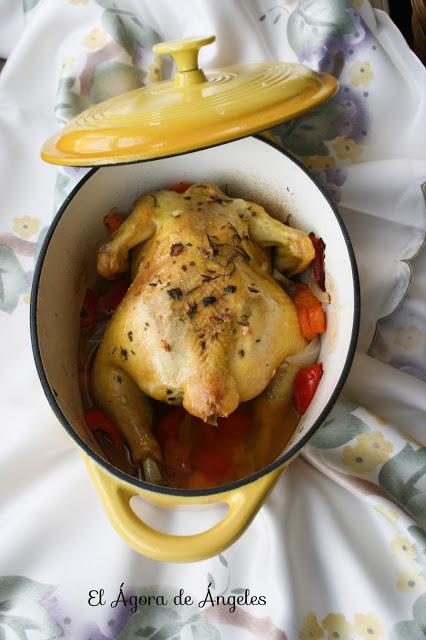 Pollo asado en olla de hierro El Ágora de Ángele Pollo asado en olla de hierro