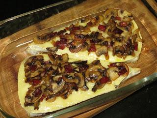 QUESO BRIE RELLENO DE CHAMPIÑONES CON JAMÓN