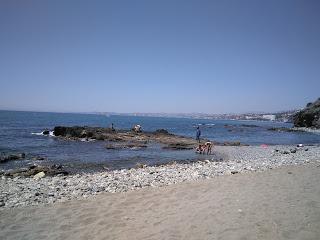 A los mares y montañas, que también esperan