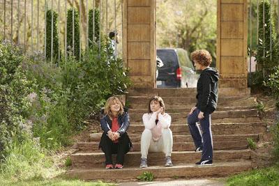 INVISIBLES (España, 2020) Vida normal