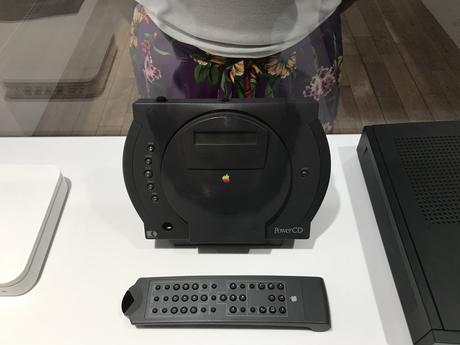 Visitando el Apple Museum de Praga