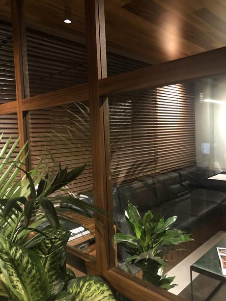 Cortinas Venecianas para unas oficinas cálidas