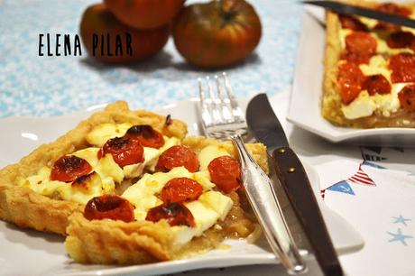 Tartaleta de tomatitos cherry y cebolleta caramelizada