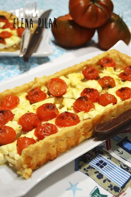 Tartaleta de tomatitos cherry y cebolleta caramelizada