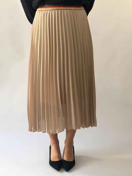 Falda Beige Plisada