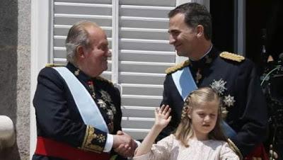 El rey hijo sacrifica al padre para intentar salvar la corona.