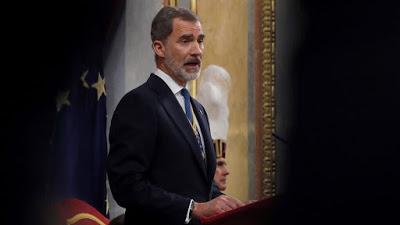 El rey hijo sacrifica al padre para intentar salvar la corona.