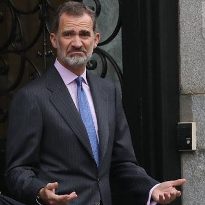 El rey hijo sacrifica al padre para intentar salvar la corona.