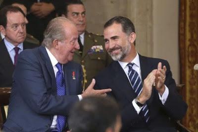 El rey hijo sacrifica al padre para intentar salvar la corona.