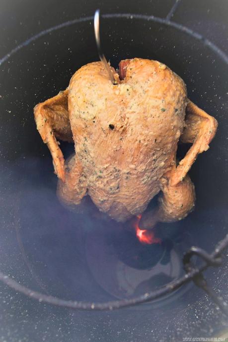 Pollo asado con mantequilla de ajo y hierbas (al cilindro)