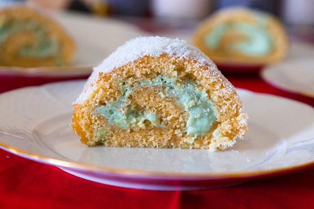 ARROLLADO RELLENO DE MOUSSE DE AGUACATE