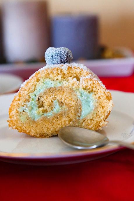 ARROLLADO RELLENO DE MOUSSE DE AGUACATE