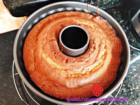 Bizcocho de Yogur con Ganache de Chocolate con Leche