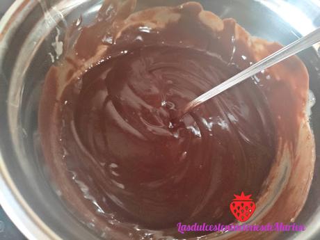 Bizcocho de Yogur con Ganache de Chocolate con Leche