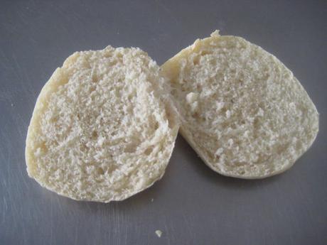 MOLLETE DE ACEITE DE OLIVA CON POOLISH MOLLETE DE ACEITE DE OLIVA CON POOLISH