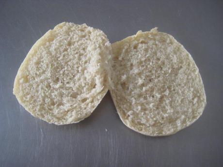 MOLLETE DE ACEITE DE OLIVA CON POOLISH MOLLETE DE ACEITE DE OLIVA CON POOLISH