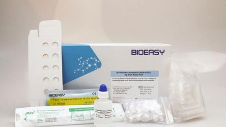 Al ministro-filósofo Salvador Illa le han engañado como a un chino