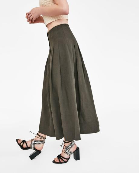 Peto Falda Negro Zara