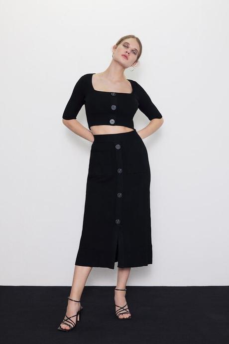 Peto Falda Negro Zara