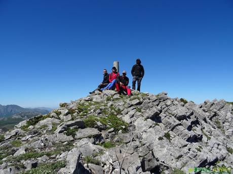 Cumbre del Pico Cirbanal