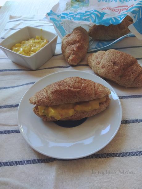 Croissants rellenos de ensalada de huevo con Degustabox