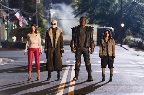 Marginados y en familia: Reseña de Doom Patrol (2019-)