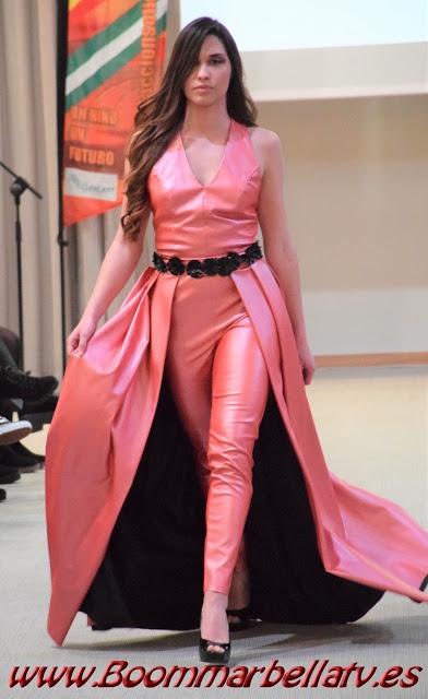 desfile benefico en hotel el higueron