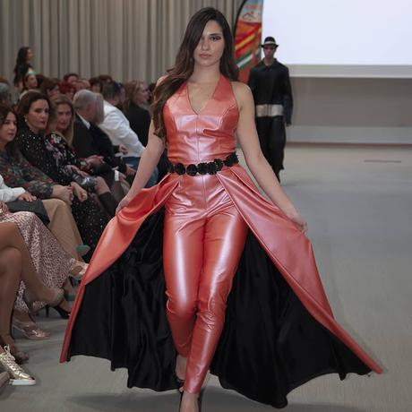 desfile benefico en hotel el higueron