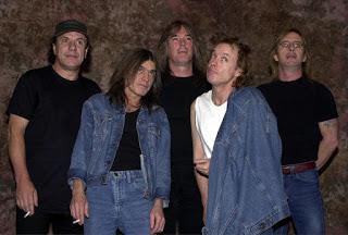 Programa Número 197 de Dj Savoy Truffle en Música Sideral. Especial AC/DC con Brian Johnson (1980-2014).