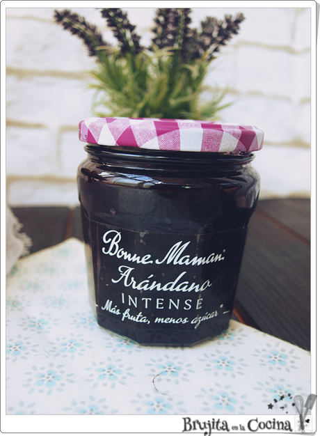 Scones con chocolate blanco y arándanos