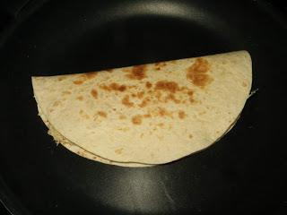 QUESADILLA DE POLLO CON MAMBO