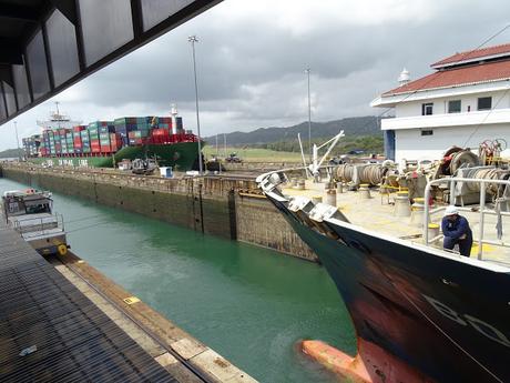 PANAMÁ : LAS ESCLUSAS DE GATUN EN EL CANAL DE PANAMÁ