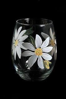 Cómo decorar a mano copas y vasos pintando bellas flores - Paperblog