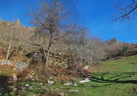 Circular al Vízcares por Traslafuente y Llebrada.