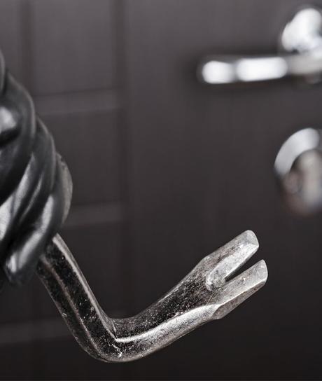 Fortisegur: la importancia de una puerta  acorazada en tiempos de crisis