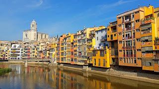 Casas del río Onyar, Catalanismo, de Gerona a Girona, series de televisión