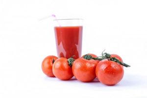 Propiedades del jugo de tomate; Beneficios y contraindicaciones