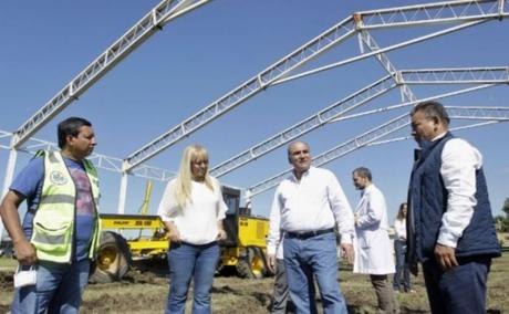 En el Hospital del Este se construye una nueva zona para pacientes con coronavirus En el Hospital del Este se construye una nueva zona para pacientes con coronavirus