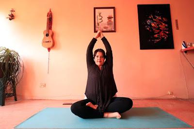 OFRECE YOGA BENEFICIOS PARA LA MENTE Y EL CUERPO DE TODA LA FAMILIA