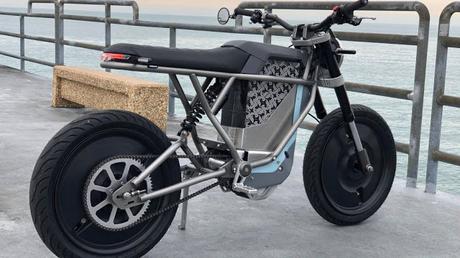 Cleveland CycleWerks revela sus dos motocicletas eléctricas futuristas.